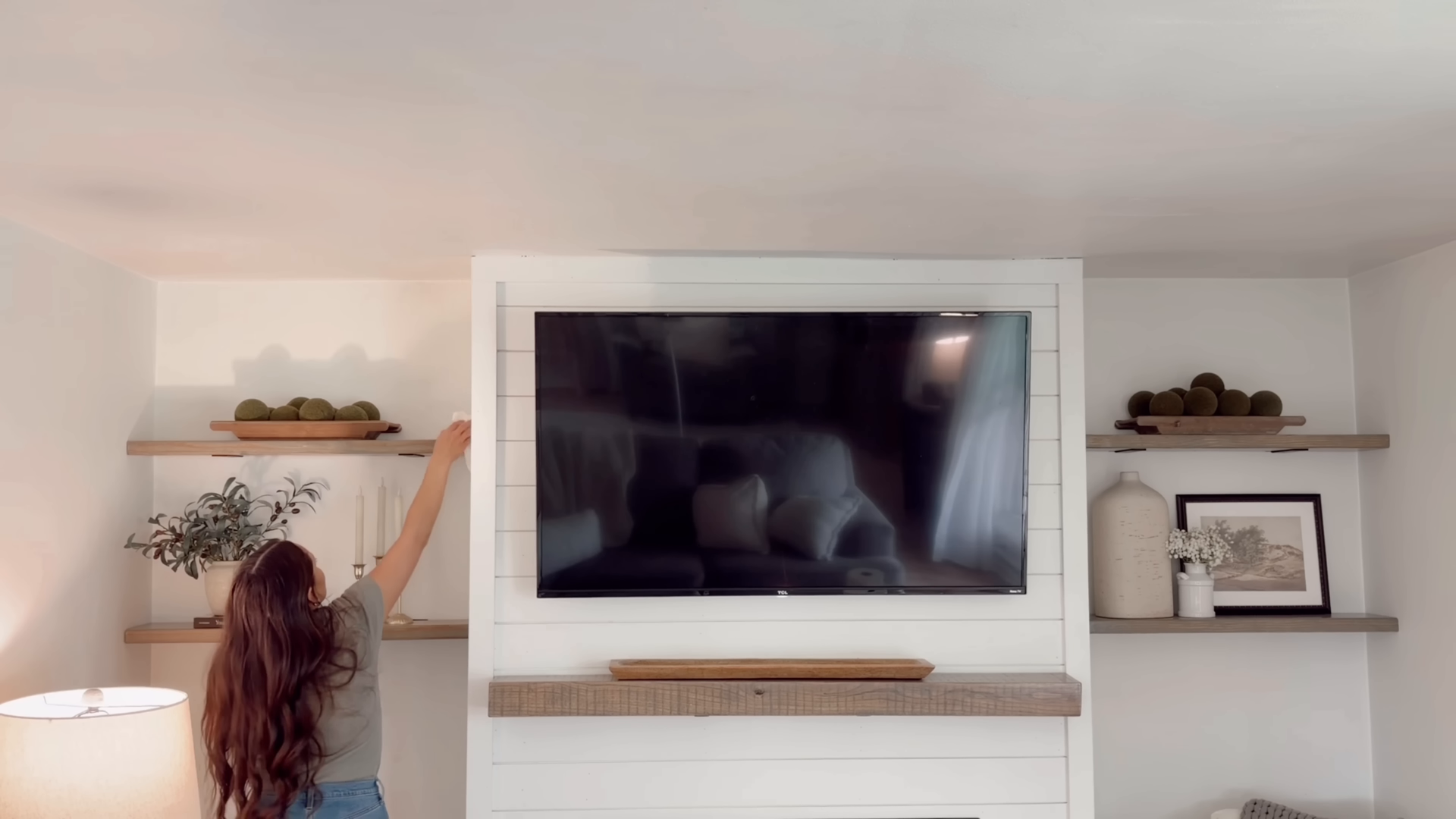 Experienced residential cleaner working in a Midtown Manhattan apartment near Times Square NYC