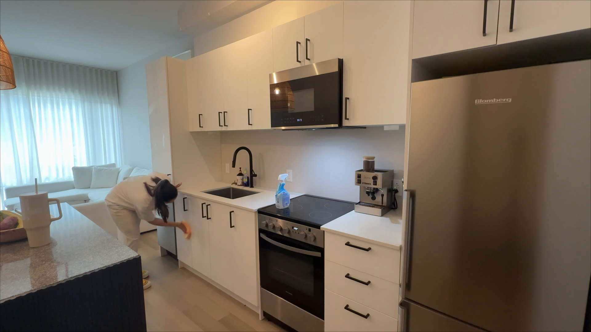 Sparkling Union Square apartment after a visit from our Long Island City cleaning team