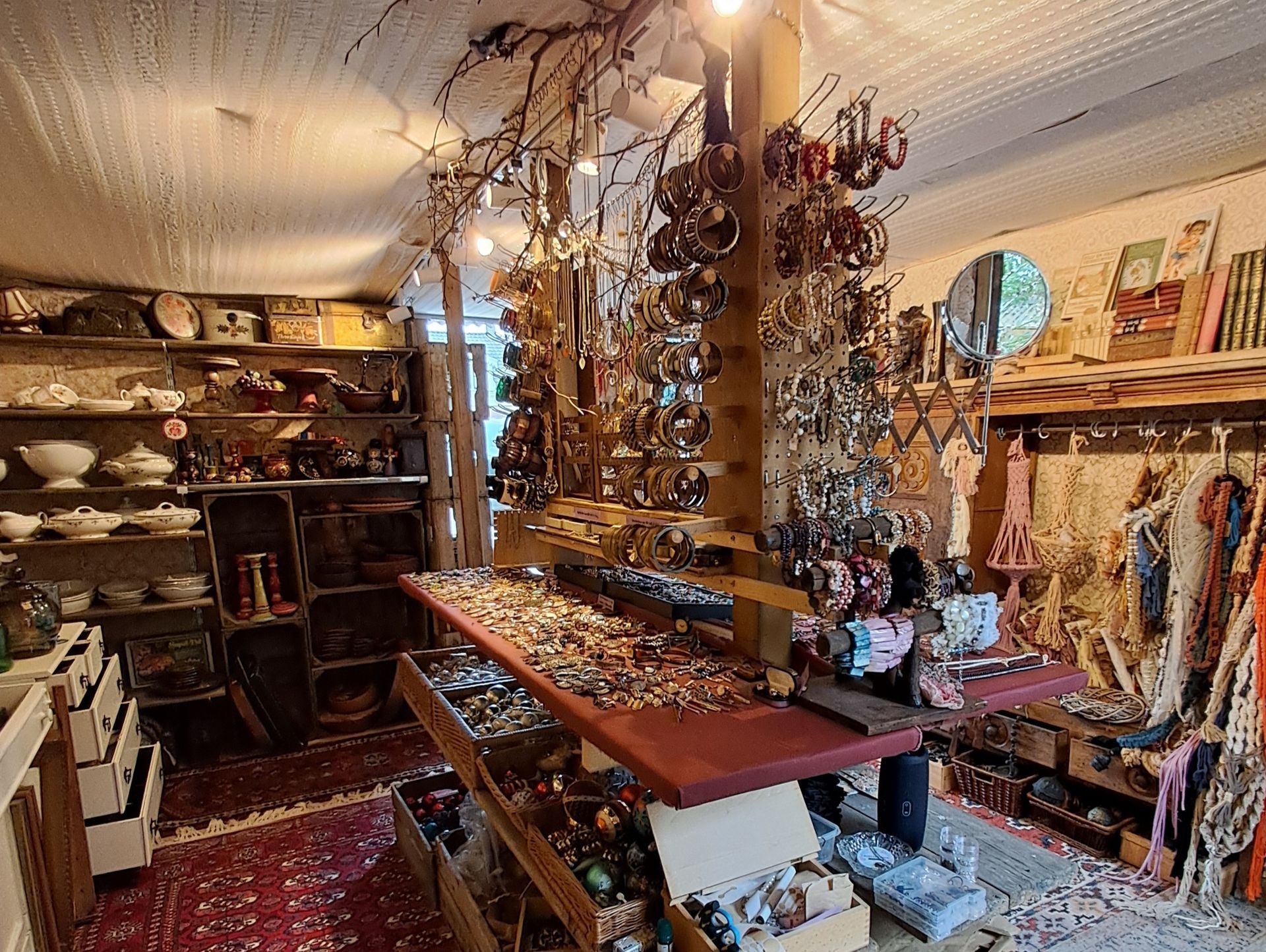 Vintage ,sieraden en home decoratie