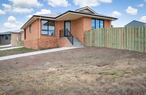 Old House — Claremont, TAS — BelleParker@Homes