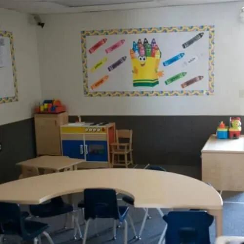 Curved Table With Picture - West Valley, UT - Learning Tree Schools