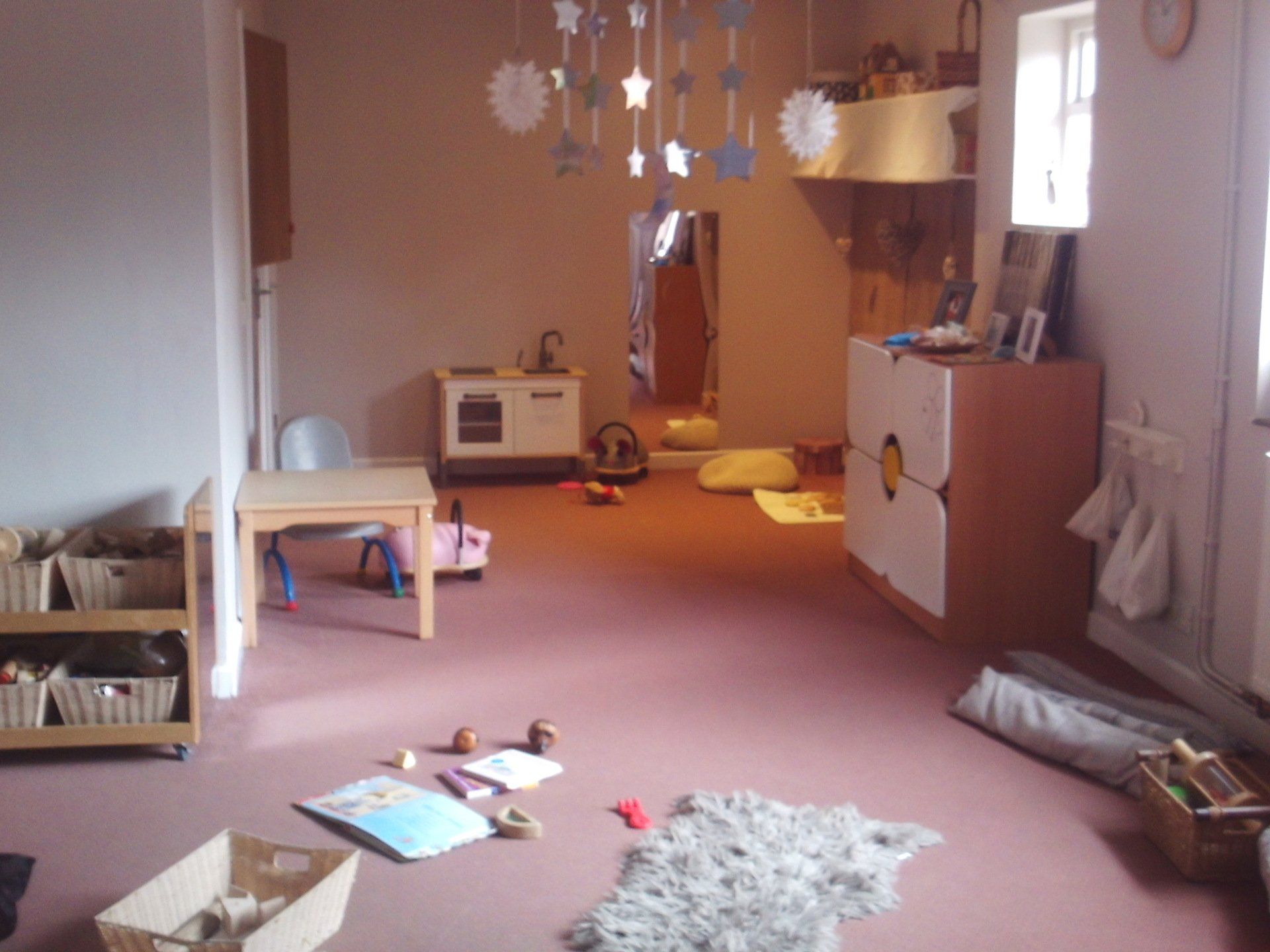 Infant care by experts at Pangbourne day Nursery