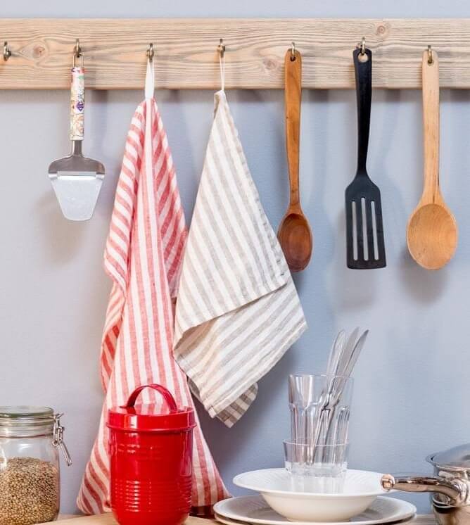 Kitchen accessories; aprons, towels | Autumn Down