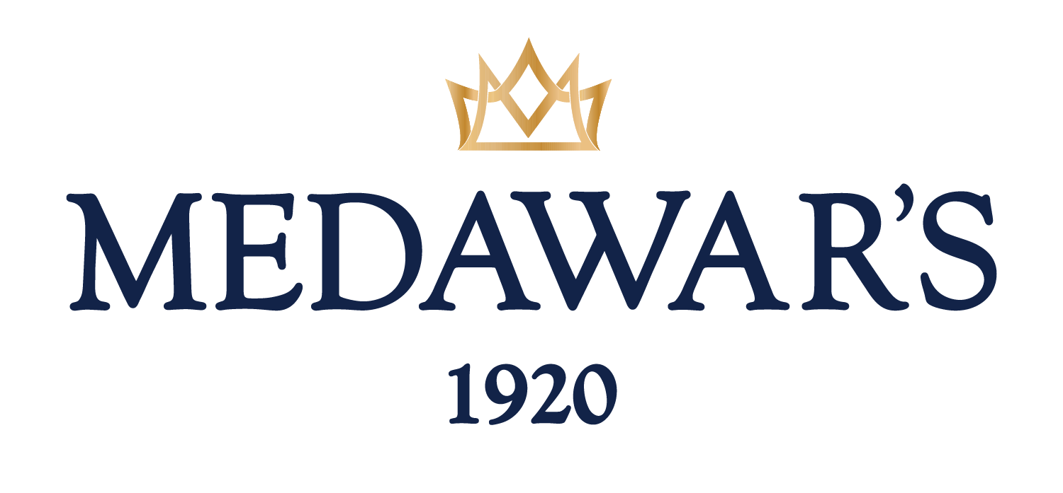 The logo for medawar 's 1920 has a crown on it.