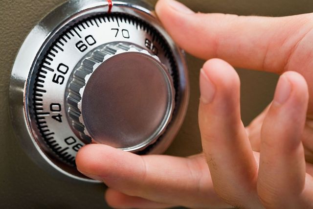 commercial locksmith 