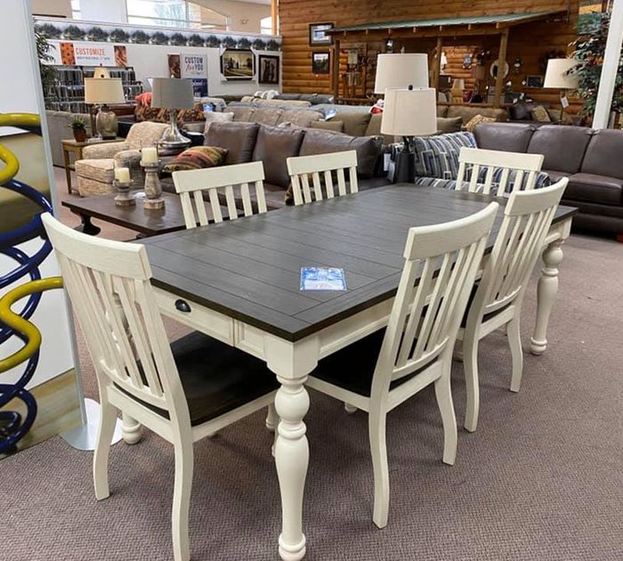 Beautiful Dining Table And Chairs — Sevierville, TN — Hatcher Furniture
