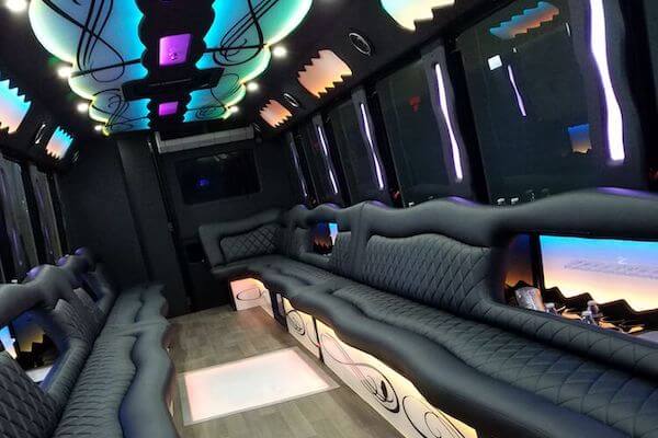 Private Coach Charter Bus Service Chicago