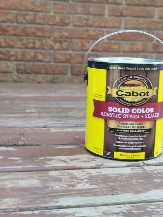 A can of cabot solid color acrylic stain sealer