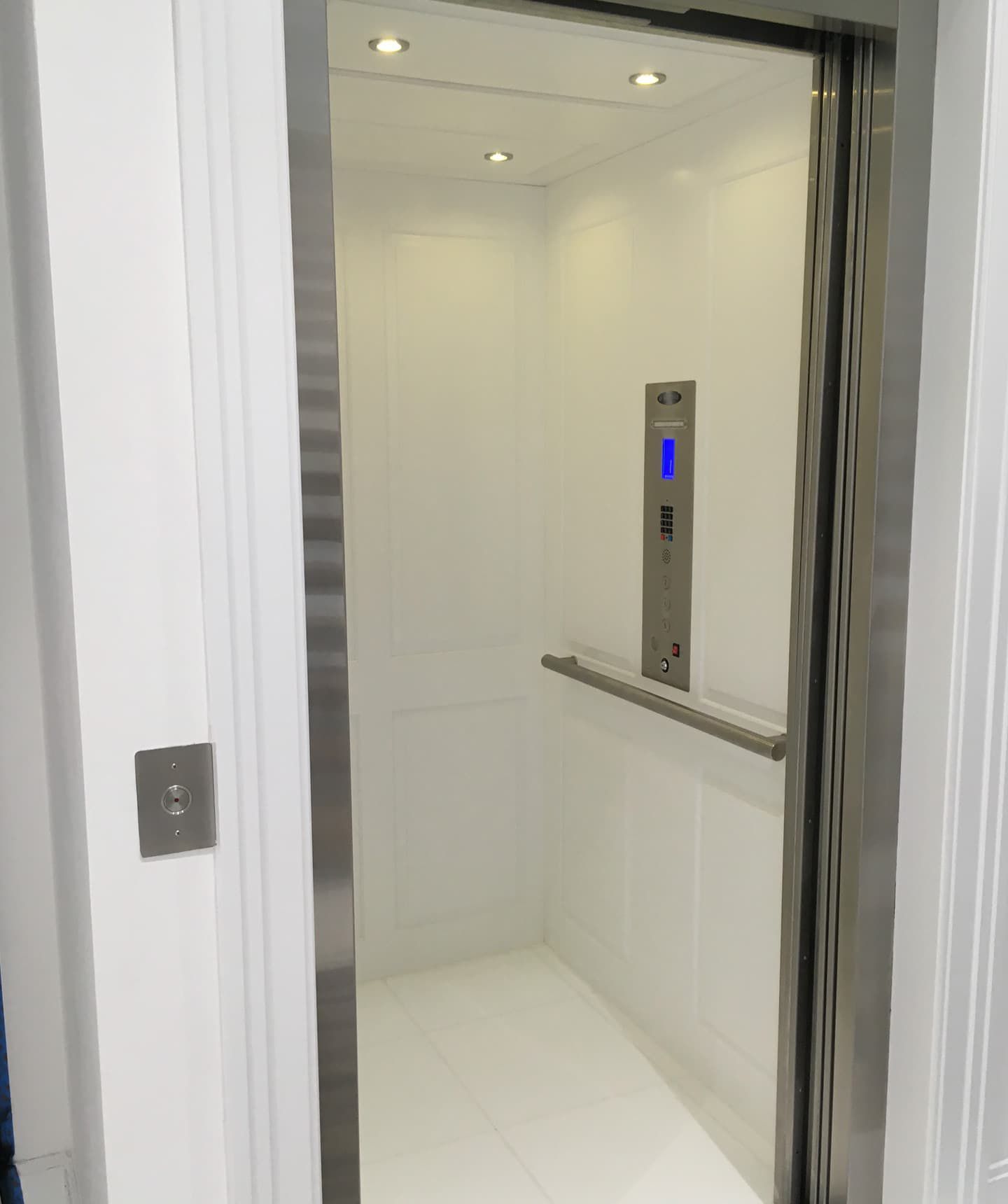 Universal Elevators, Flower Mound TX, Austin TX, Dallas/Ft. Worth TX, Houston TX, San Antonio TX, New Braunfels TX, Fair Oaks Ranch TX, Arlington TX, Irving TX, Round Rock TX, Killeen TX, Pflugerville TX, Highland Park TX, Westover Hills TX, University Park TX, North Dallas Dallas TX, Preston Hollow TX, Waco TX, Terrell Hills TX, Southlake TX, Residential Elevators, Residential Elevators Company, Residential Elevator Installers, Residential Elevator Repair, Elevator Installer Near Me, Elevator Design, Elevator Designer Near Me, Vertical Platform Lifts, Stair Lifts, Easy Climber Elevator, Stiltz Elevators, PVE Elevators, Pneumatic Vacuum Elevators, Pollock Elevators, Savaria Elevators, Elevator, Home Elevators, Home Elevator Installer Near Me, Elevators Texas, Home Lifts, Best Residential Elevator Company, Best Residential Elevator, Residential Elevator Cost, Home Elevator Cost