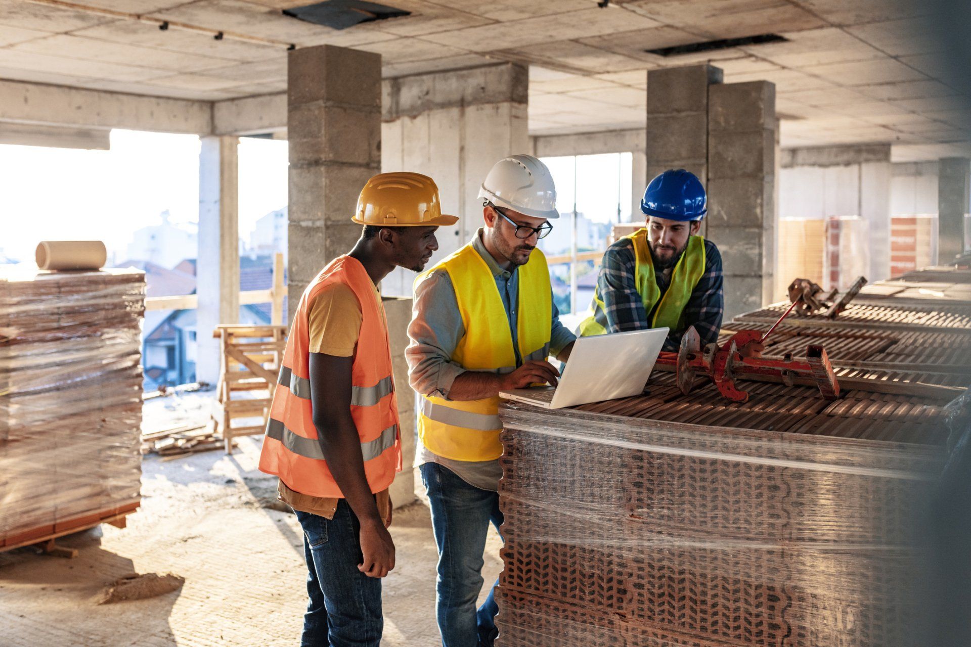 Meeting With Construction Workers — Jonesboro, AR — Anderson Engineering Consultants Inc