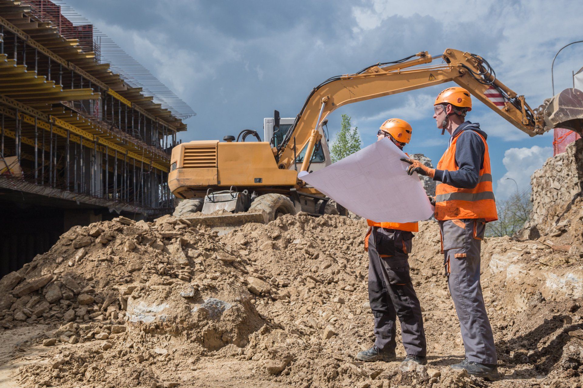 Engineers At The Construction Site — Jonesboro, AR — Anderson Engineering Consultants Inc