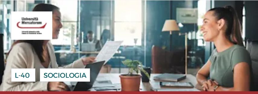 slide con scritto laurea triennale