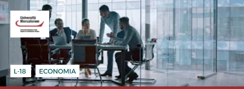 slide con scritto laurea triennale