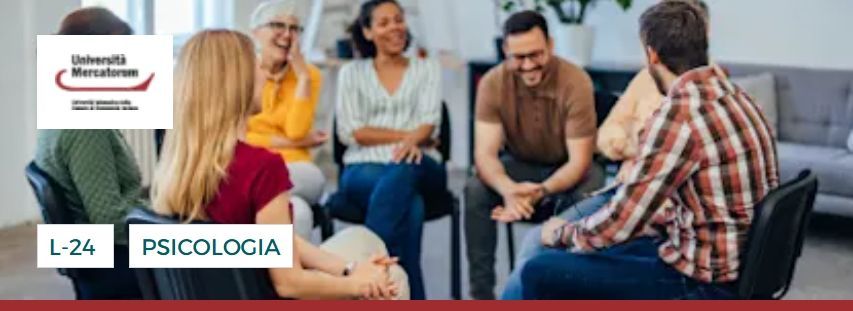 slide con scritto laurea triennale