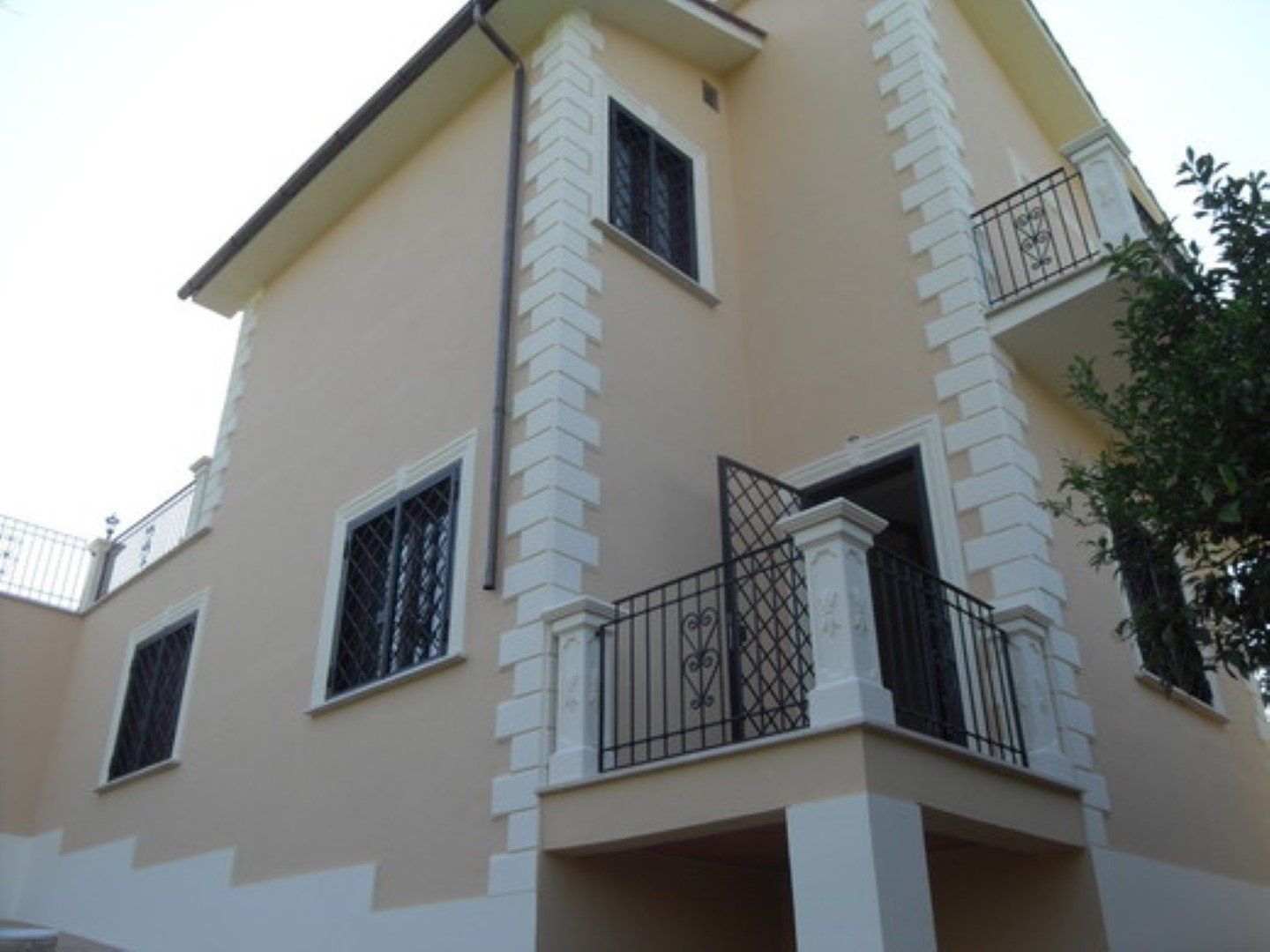 installazioni grate di sicurezza Fea Trade Pistoia