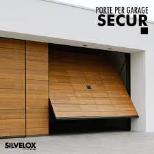 porta basculante in legno garage Fea Trade Pistoia