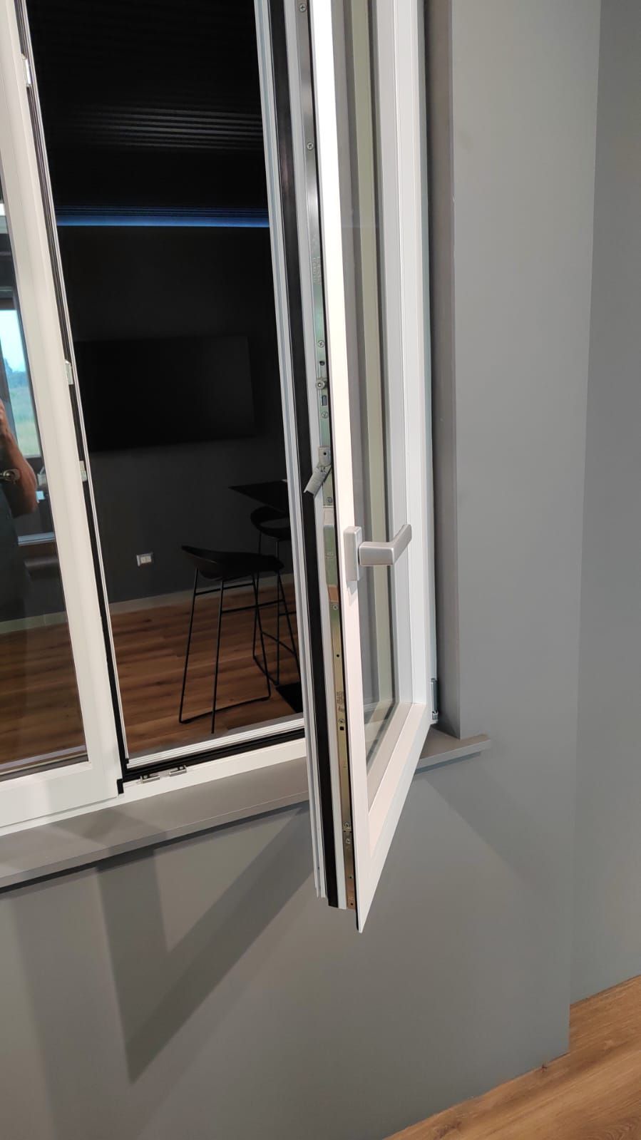 infisso in alluminio Fea Trade Pistoia