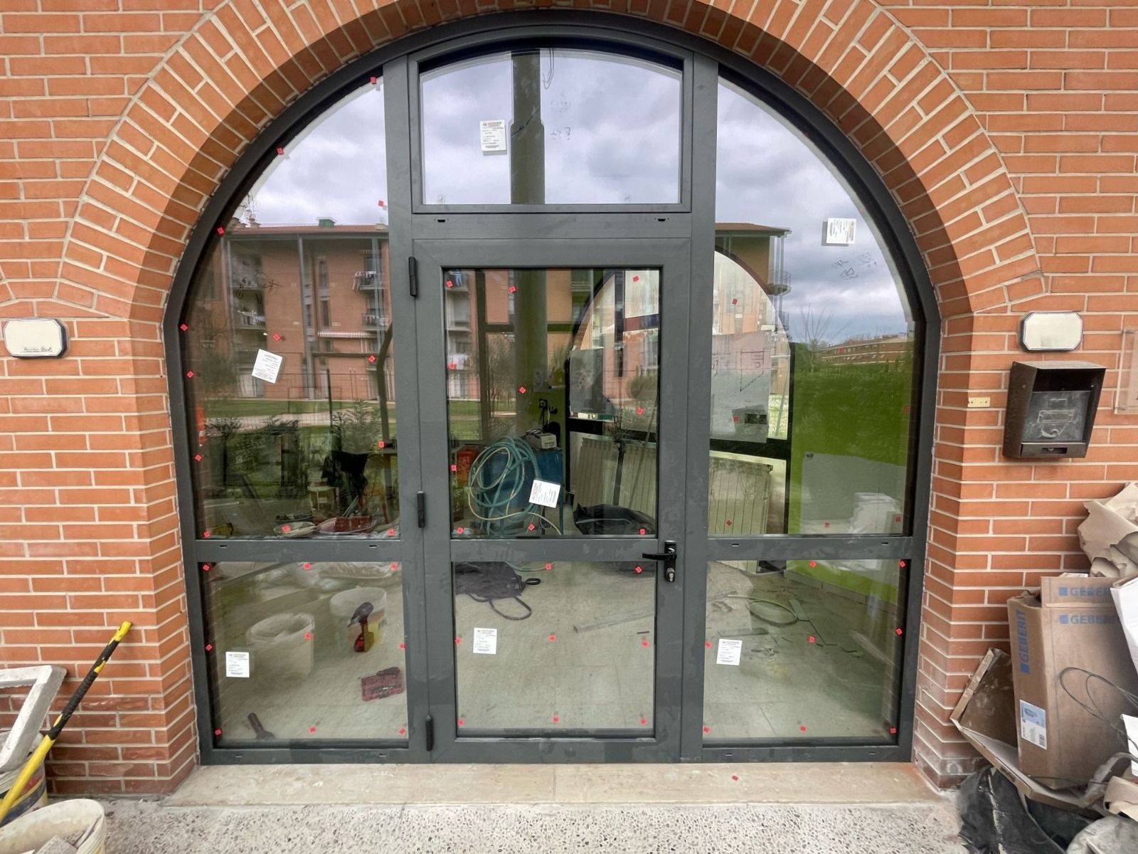 Infissi alluminio su misura Fea Trade Pistoia