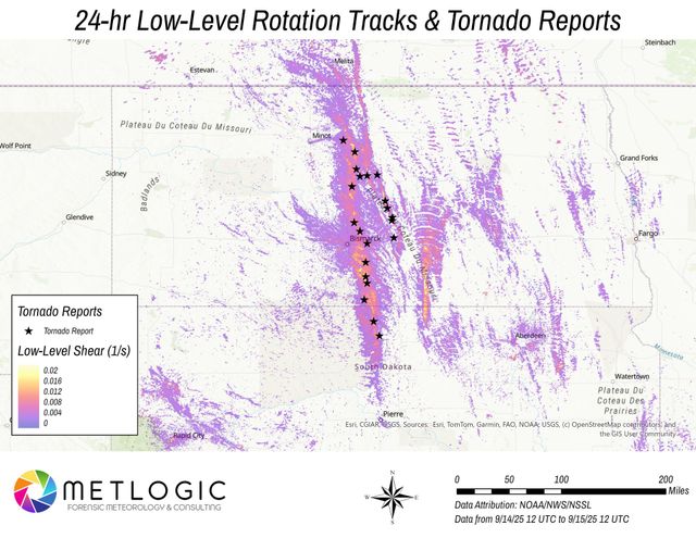 Map showing 24-hr low-level rotation tracks (color fill) and tornado reports.