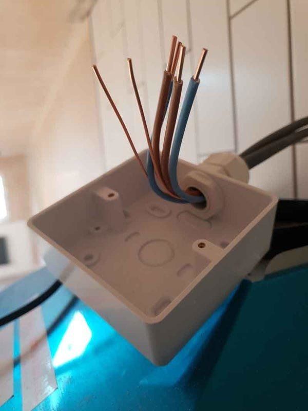 plug wiring colour scheme