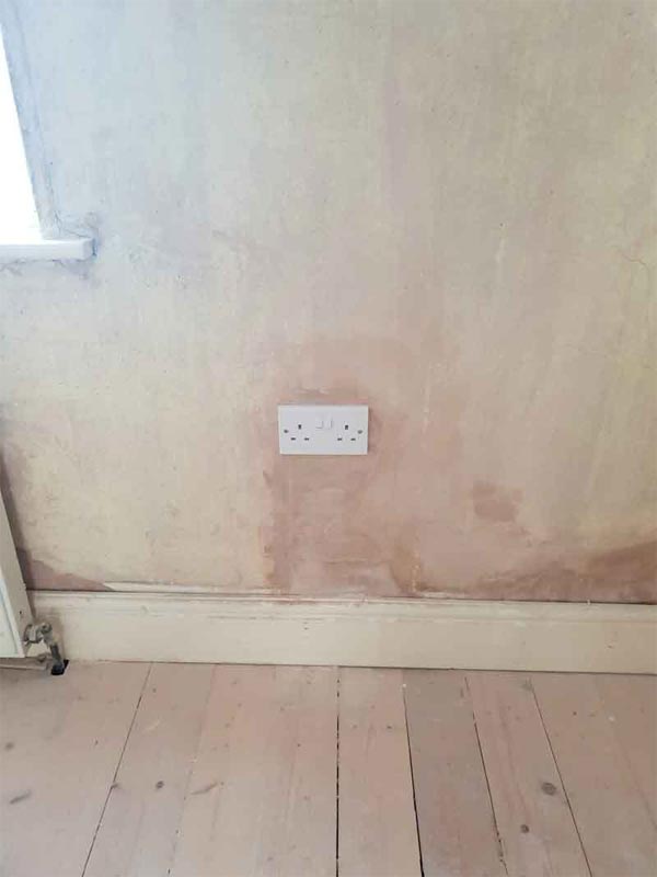 electrical wall outlet installed by electrical contractor
