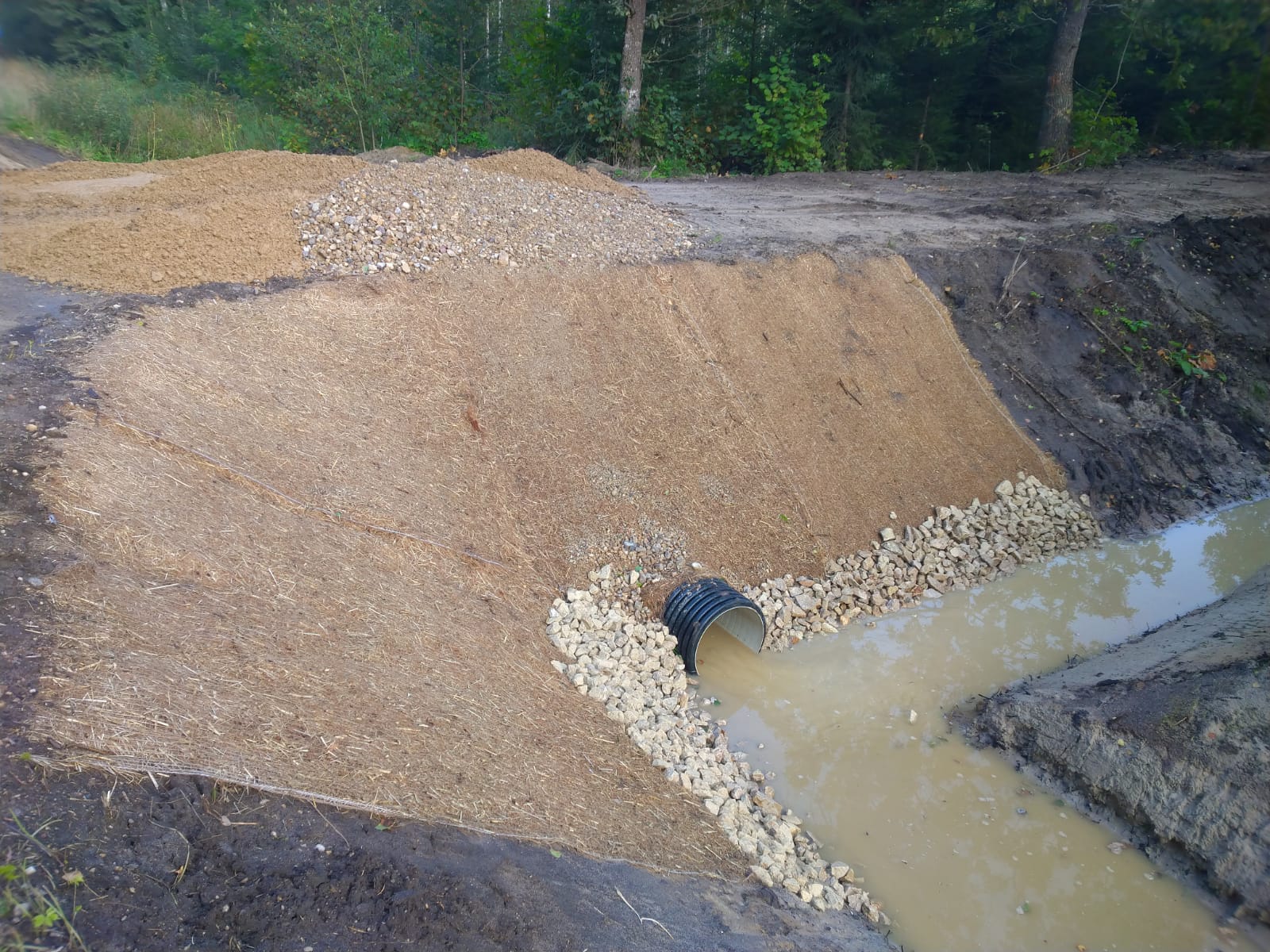 Eurotehnika Ekskavatoru noma, Pašizgāzēju noma, Tehnikas noma, Būvtehnikas noma 32