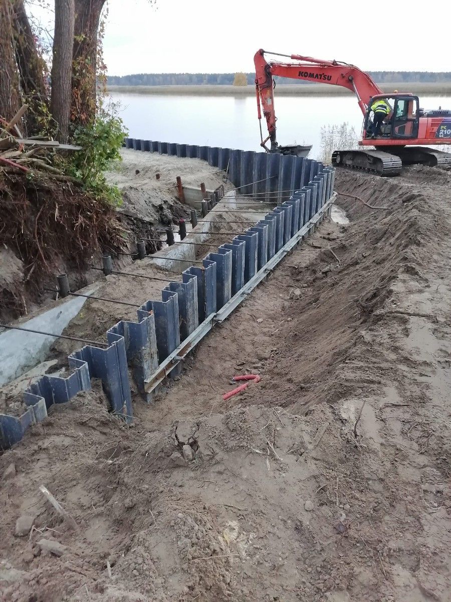 Rievsienas un metāla spraišļu sistēmu konstrukcijas