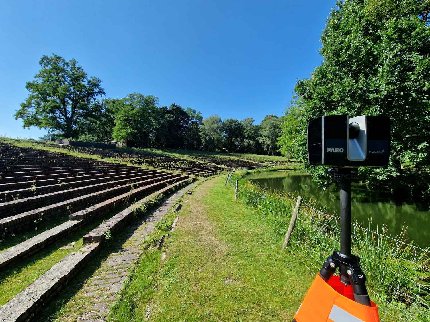 THYEN Digitale Aufmaße | Georeferenziertes Geländeaufmaß mit  3D- Laserscanner | grüne Landschaft