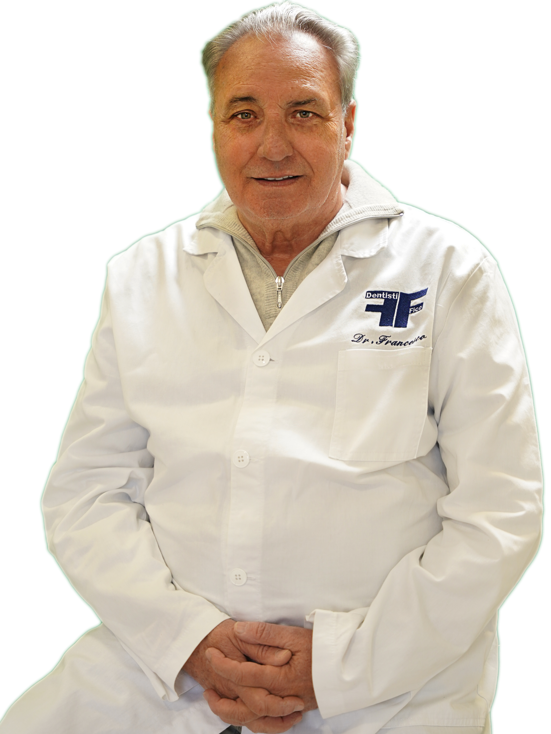 Immagine che ritrae il Dr. Francesco Fico, Medico Dentista Ad Afragola. Dentista Generalista, Specializzato in Implantologia, Ortodonzia e protesi.