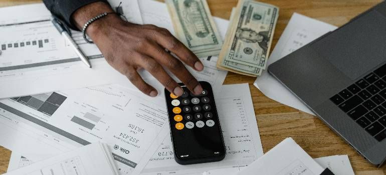 a person planning a budget for or moving from Enfield CT to West Springfield MA