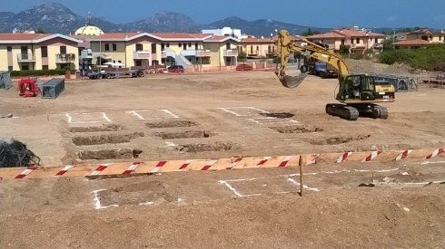 lavoro di movimento terra a Golfo Aranci