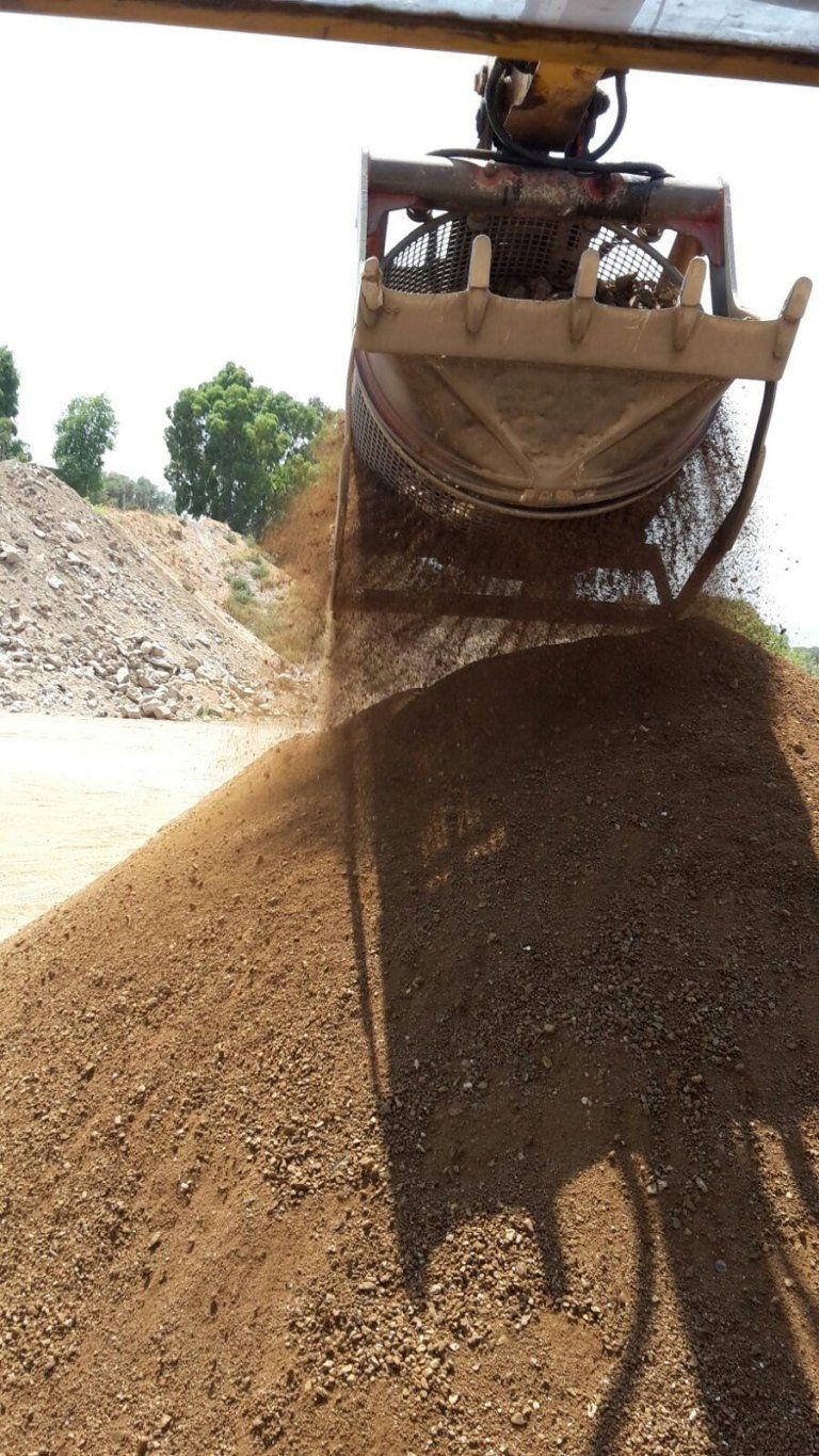 cumulo di terra durante dei lavori di movimento terra