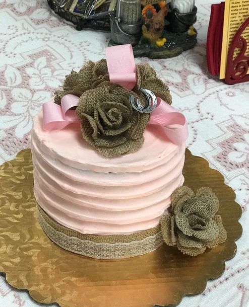 About Henny Penny Cupcakes | Cake Shop in Havre, MT About Henny Penny Cupcakes | Cake Shop in Havre, MT