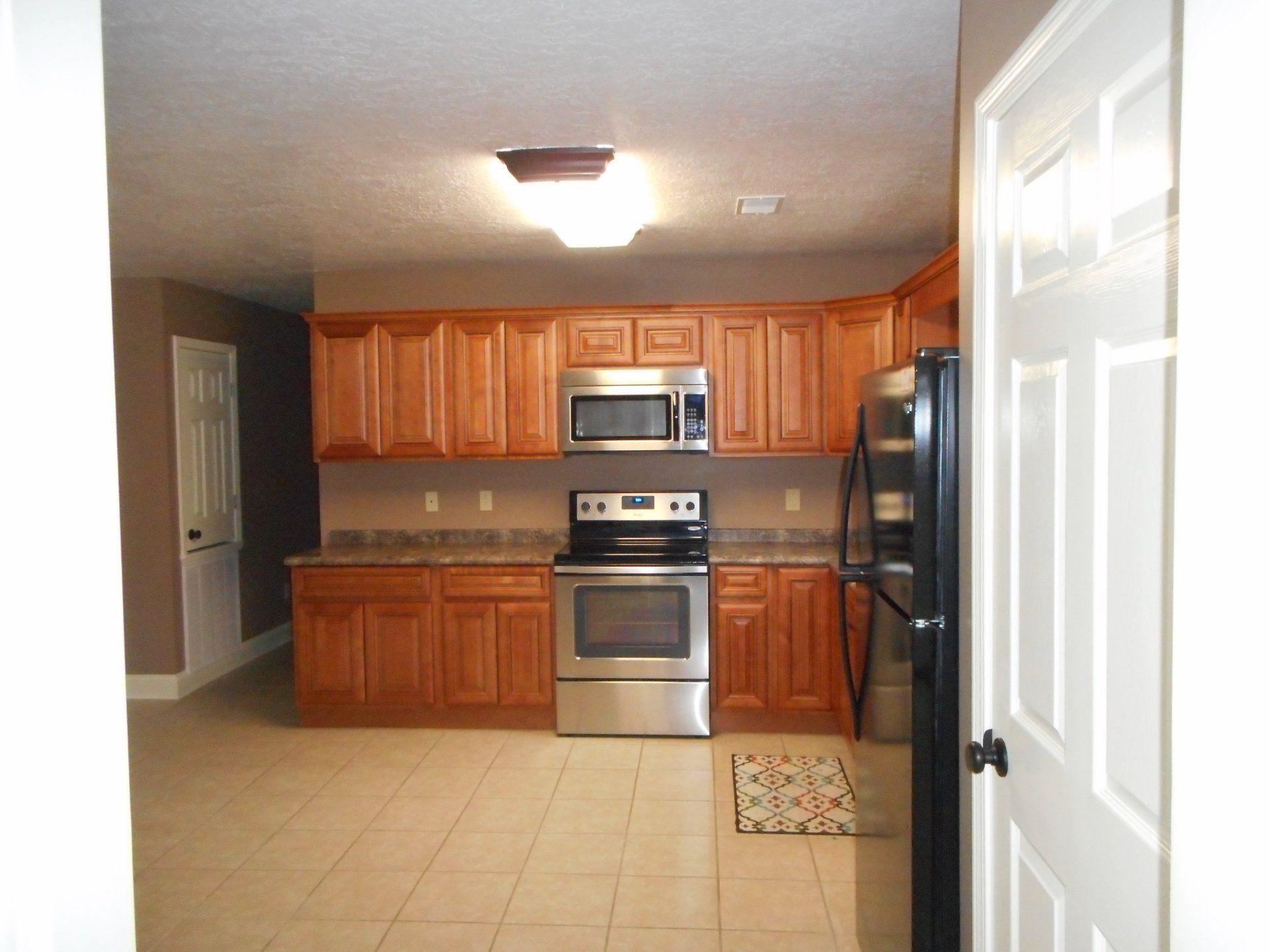 kitchen cabinet and countertop installation