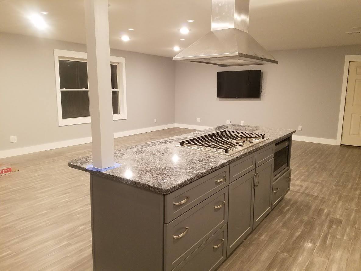 Kitchen Center Table — Hampton, ME — Central Maine Exteriors