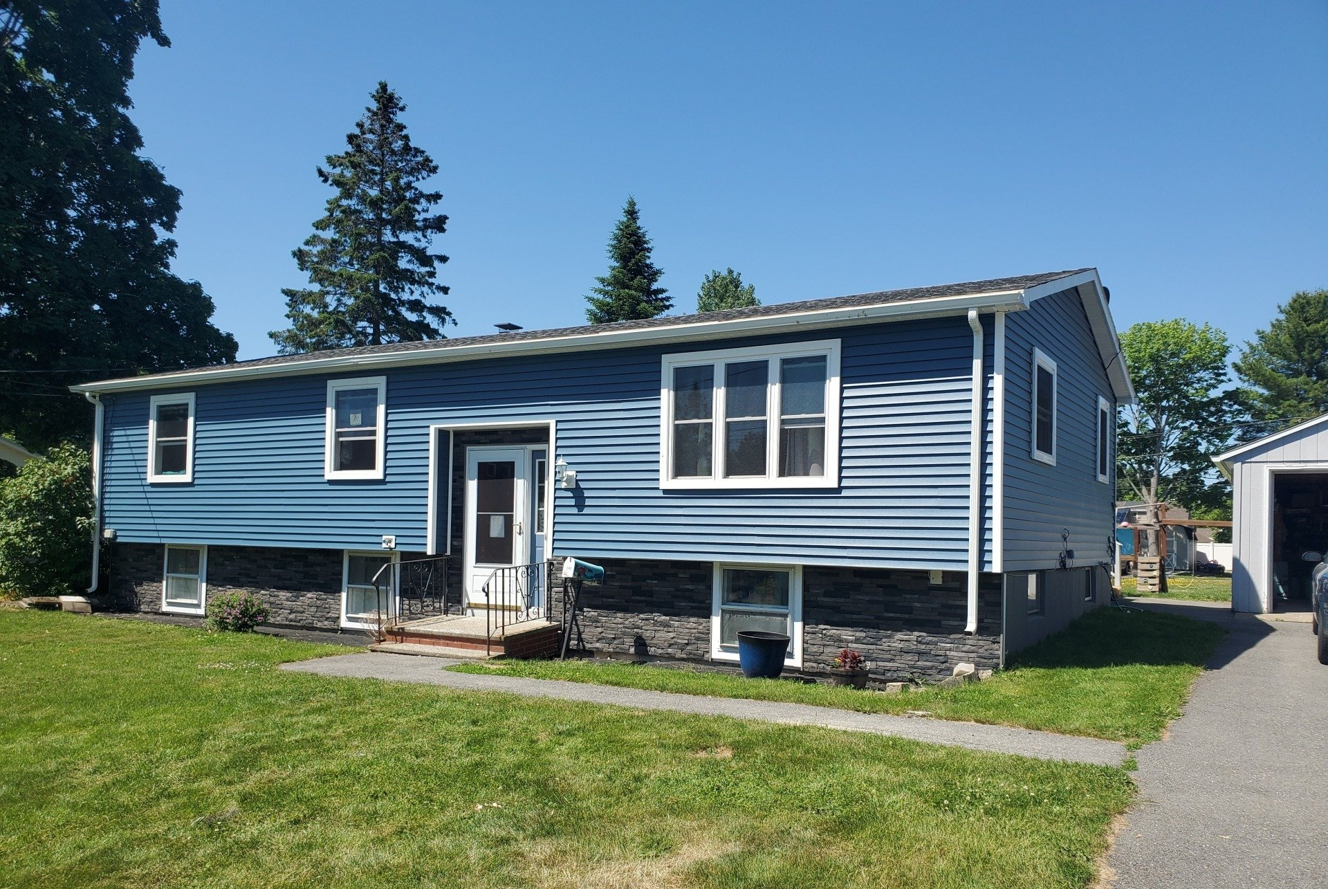After Siding Installation — Hampton, ME — Central Maine Exteriors