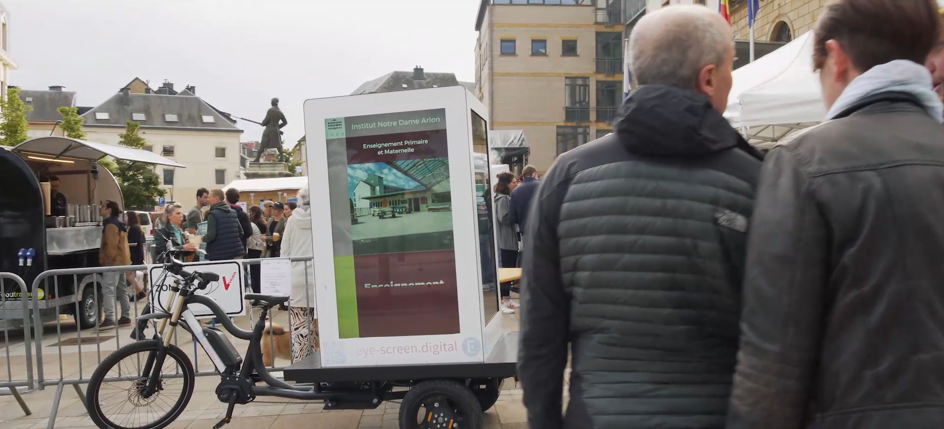 Vélos publicitaire avec écran intégré LED pour street marketing EYE SCREEN