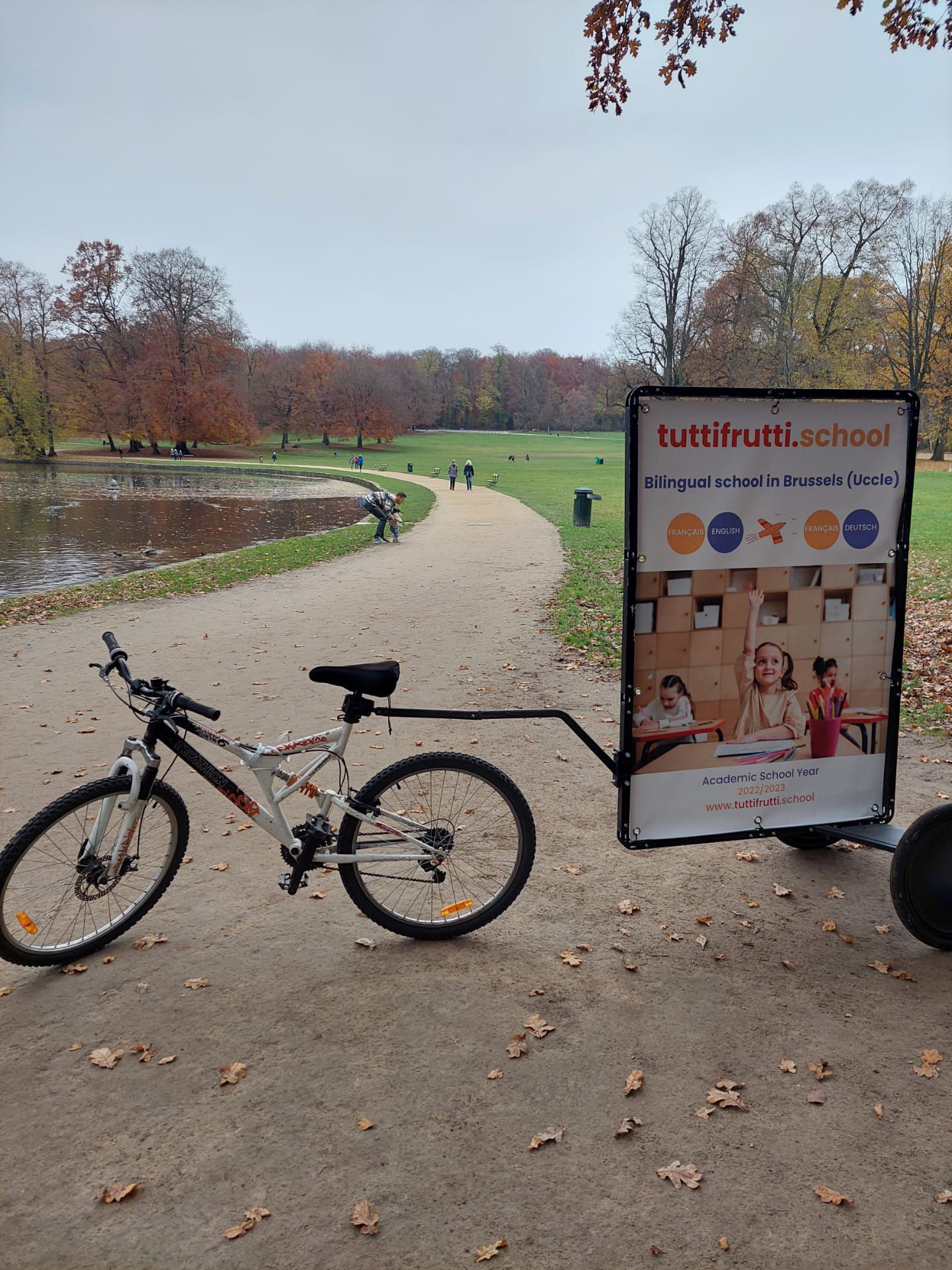 Vélo publicitaire en Belgique - street marketing