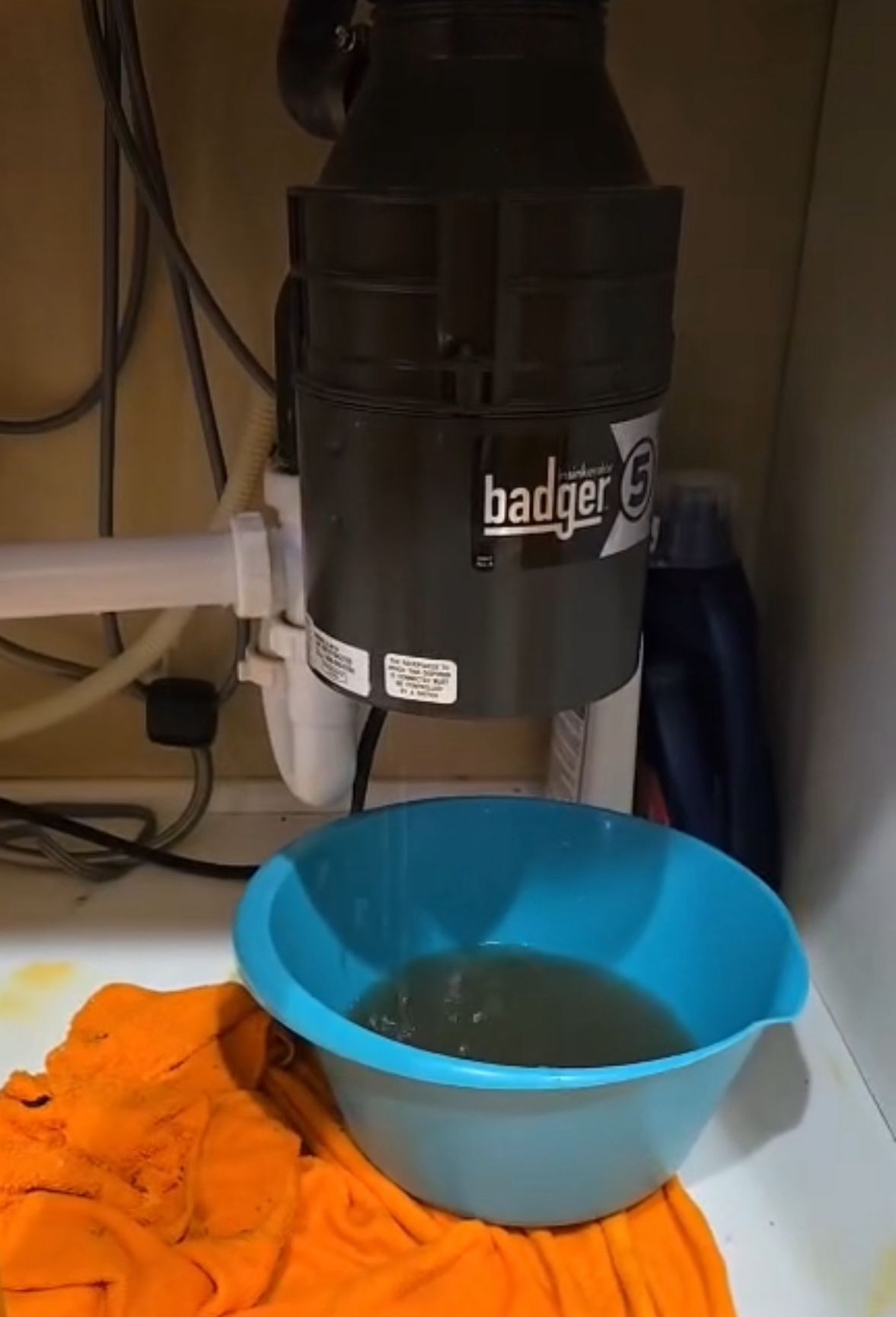 At Wix Solutions LLC, we excel in essential plumbing repairs—whether it's swapping out a toilet, fixing a garbage disposal, or replacing faucets.
We tackle common issues like running toilets, leaky faucets, clogged disposals, and more, ensuring each repair avoids further damage or waste. We also offer professional advice to help prevent future problems and save you time and money.