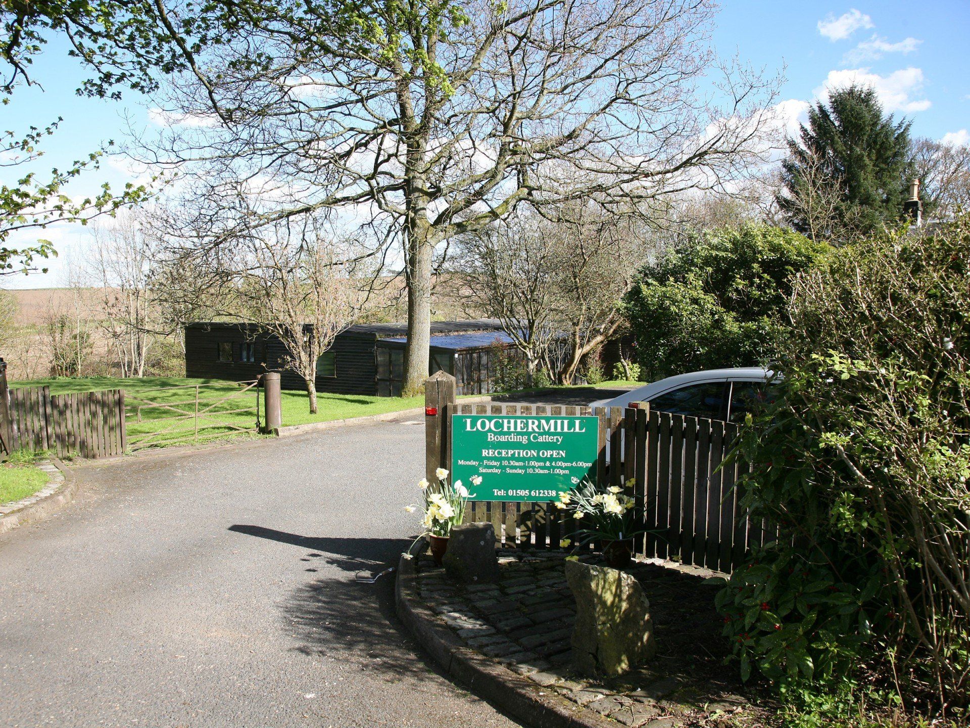 Lochermill Boarding Cattery Ltd sign board