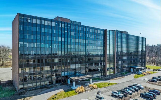 Euclid's Lakeview Enterprise Campus Welcomes Regus Flexible Workspace