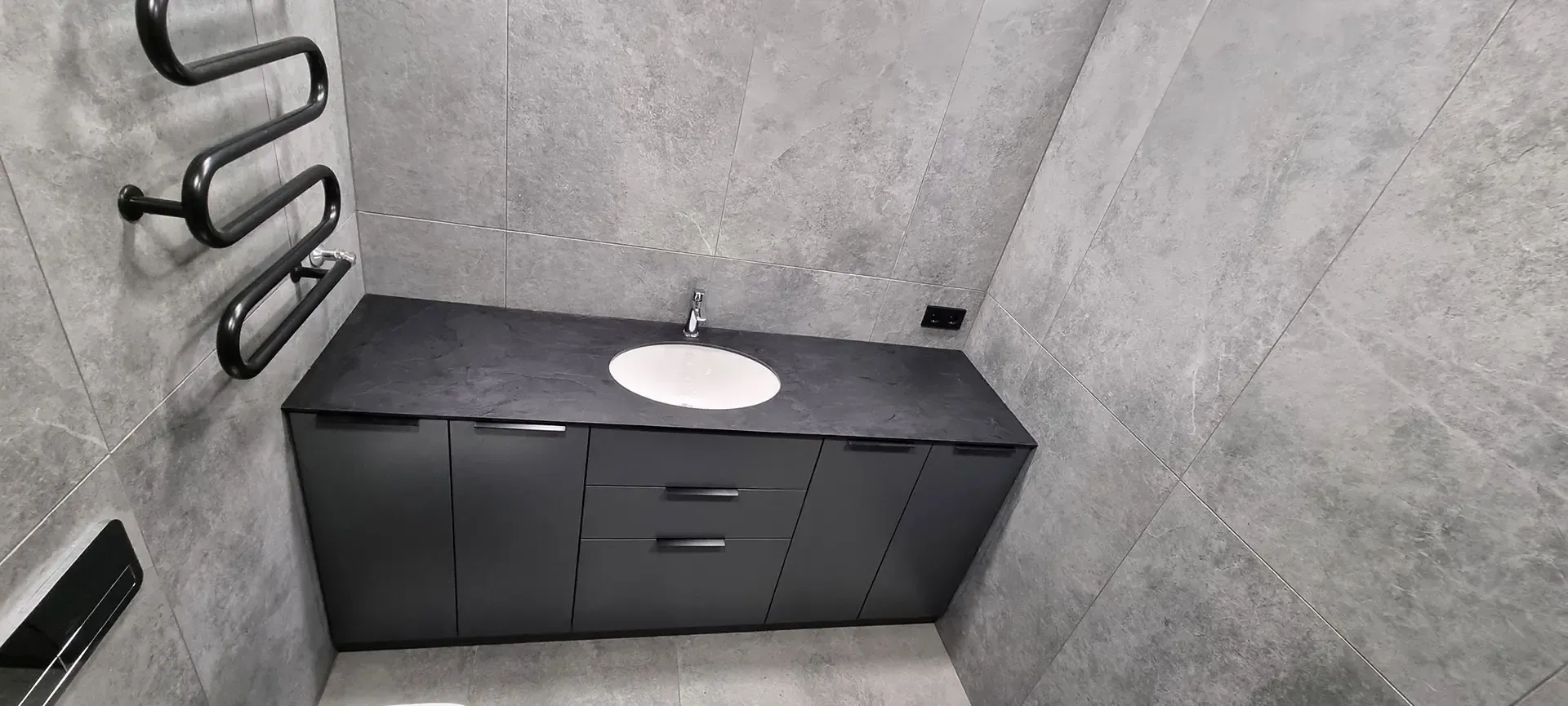 Vonios kambario baldai - pagal individualų užsakymą Šiauliuose ir Lietuvoje