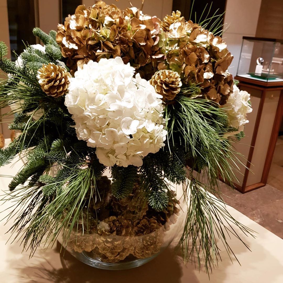 Composizione con fiori