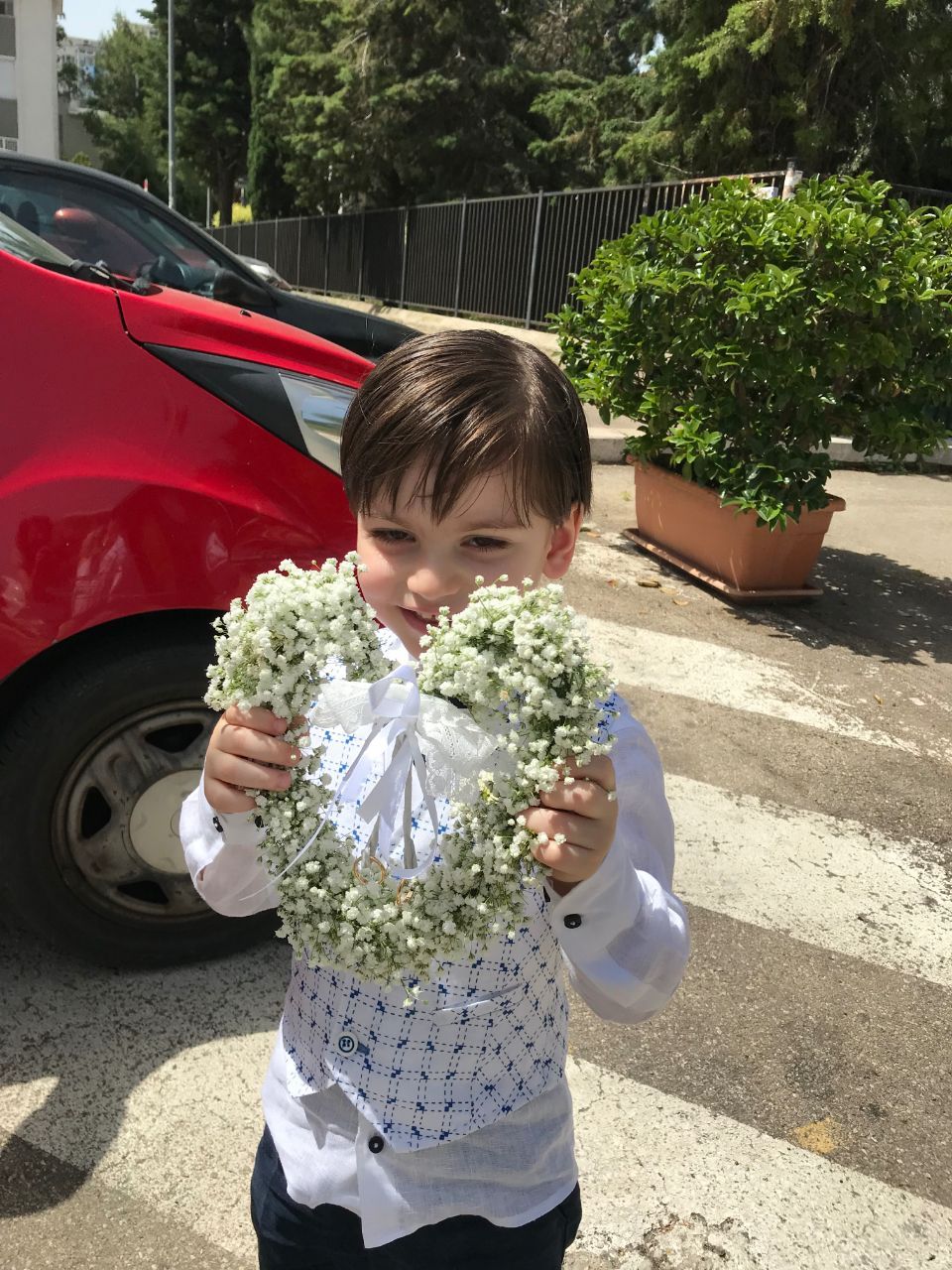 corona di fiori a forma di cuore