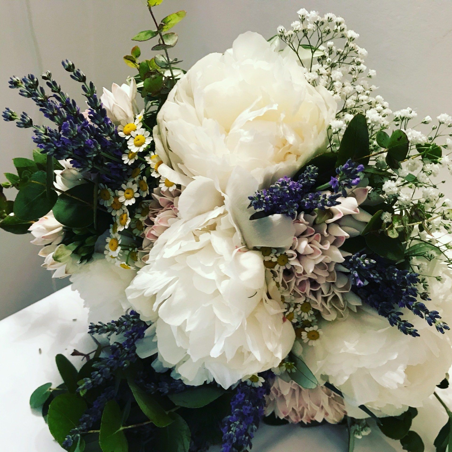 composizione floreale per spose