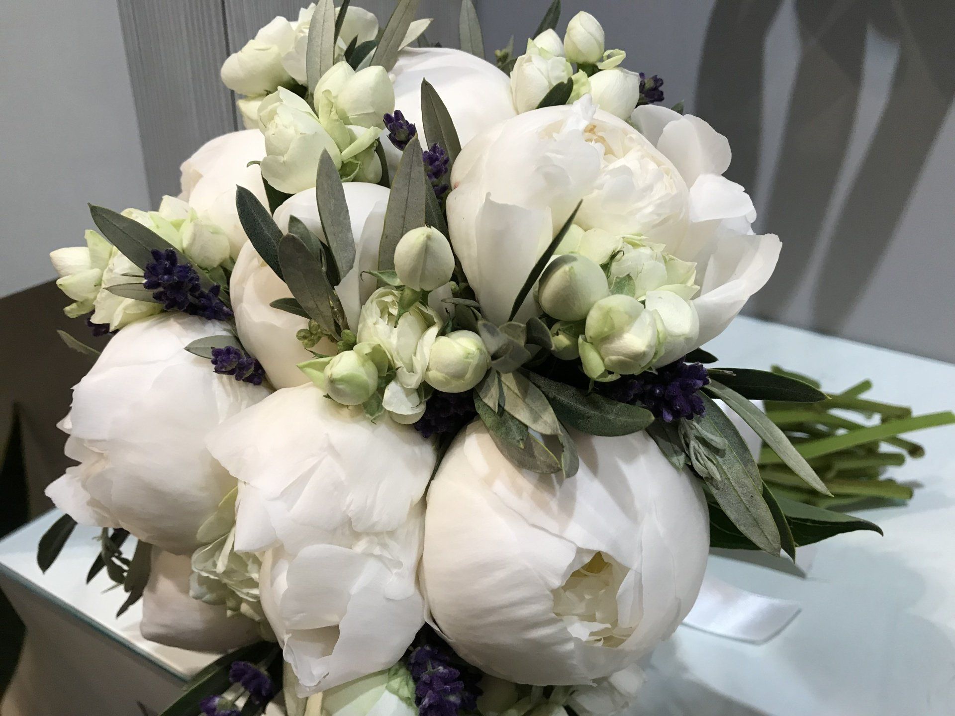 fiori bianchi per bouquet