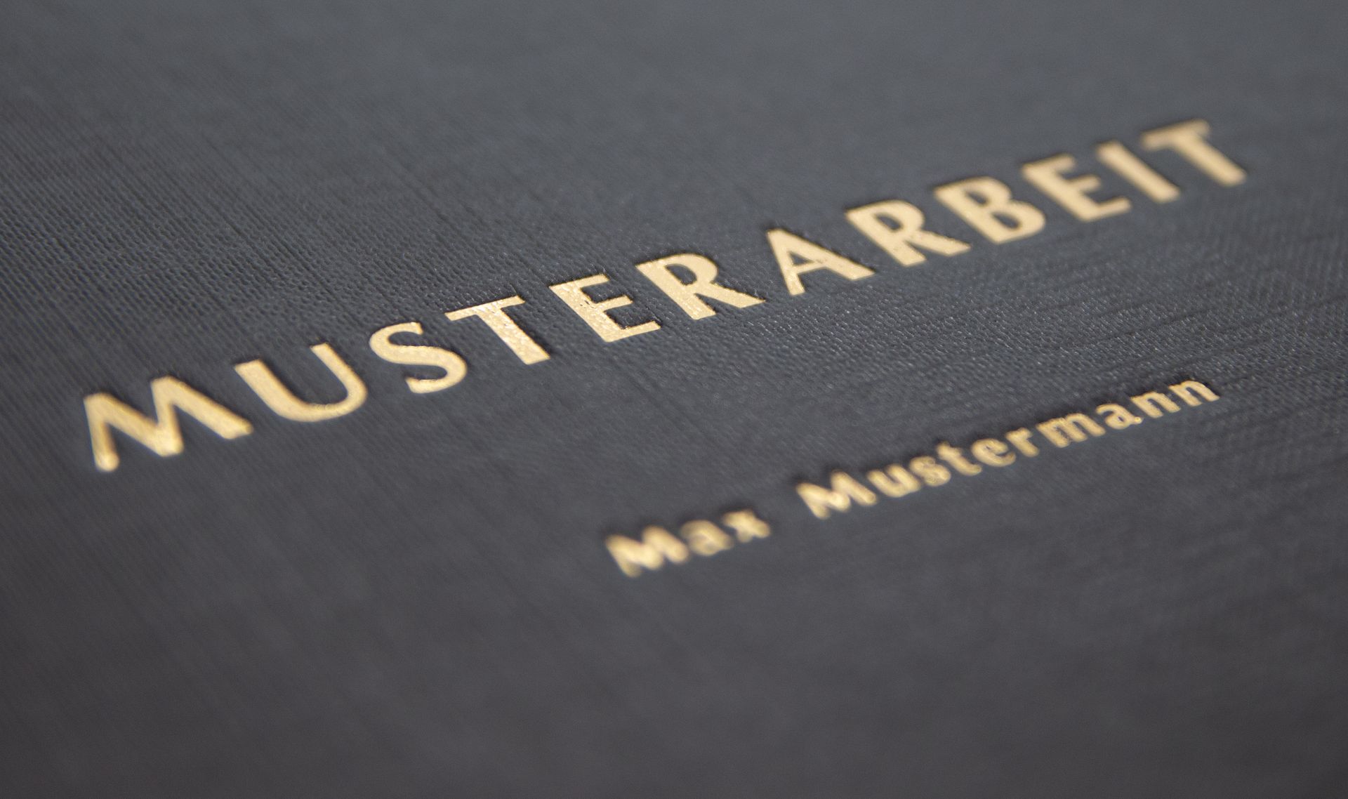 Hardcover mit Prägung