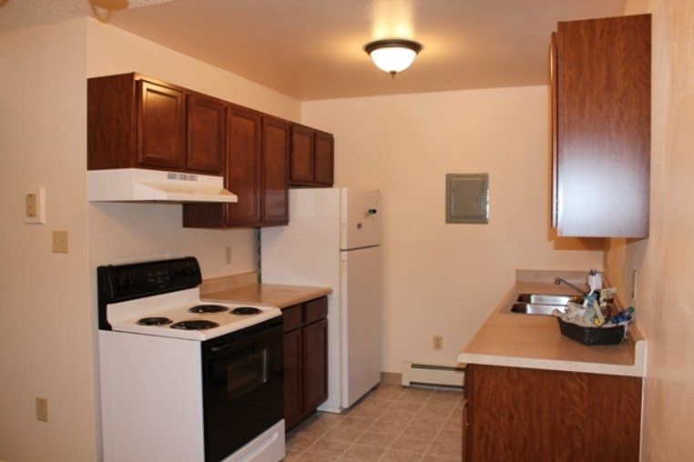 Westgate Village Apartments Photo Gallery Cheyenne, WY Apartment Pictures