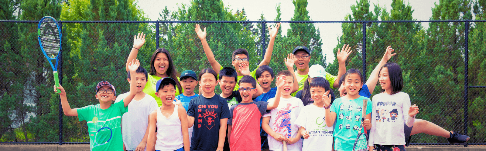 kids playing tennis