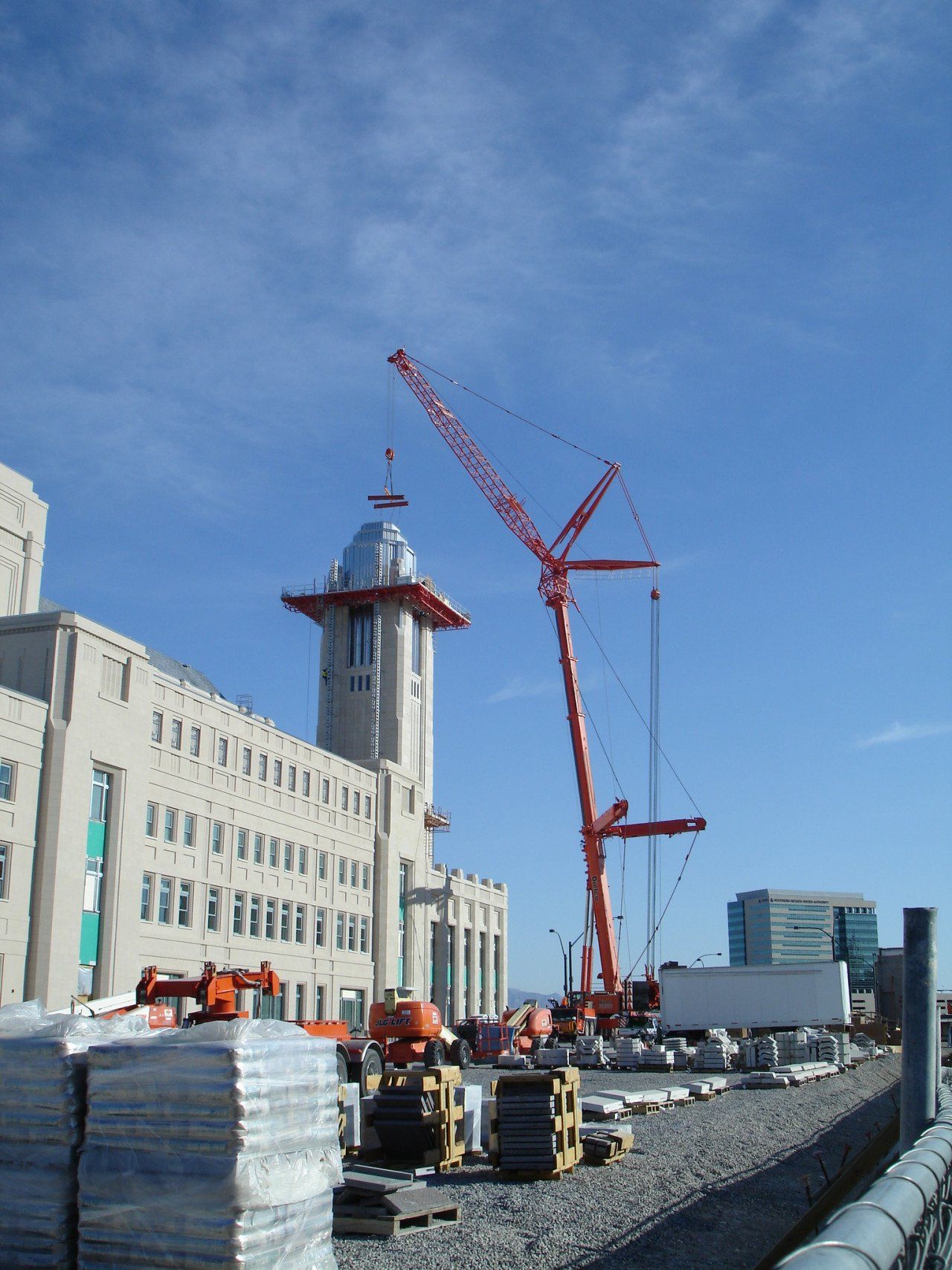 Smith Center Construction – Las Vegas, NV – Dielco Crane Service
